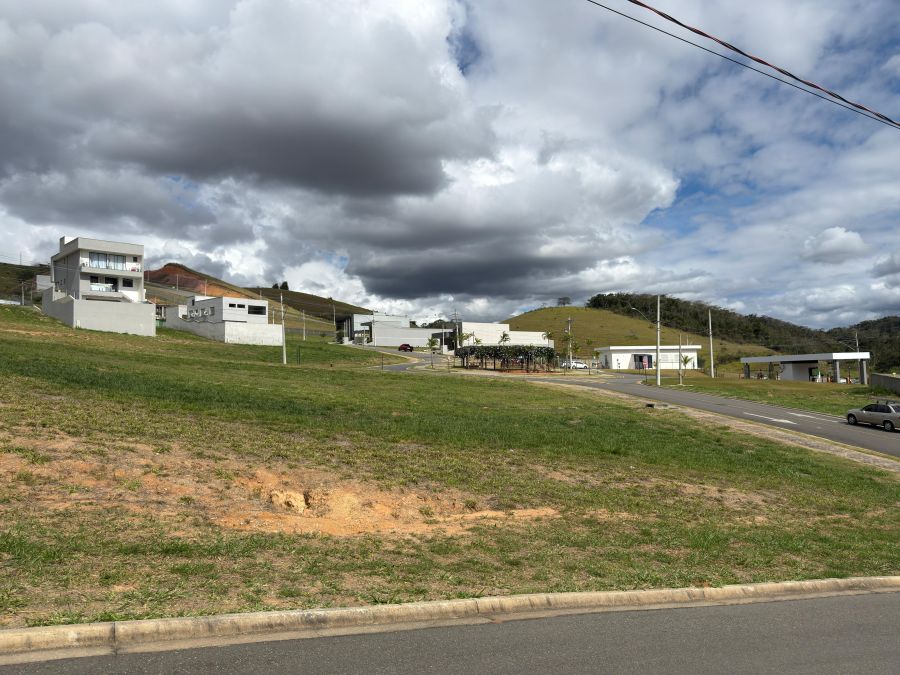 Terreno - Venda - Serrinha - Pinheiral - RJ