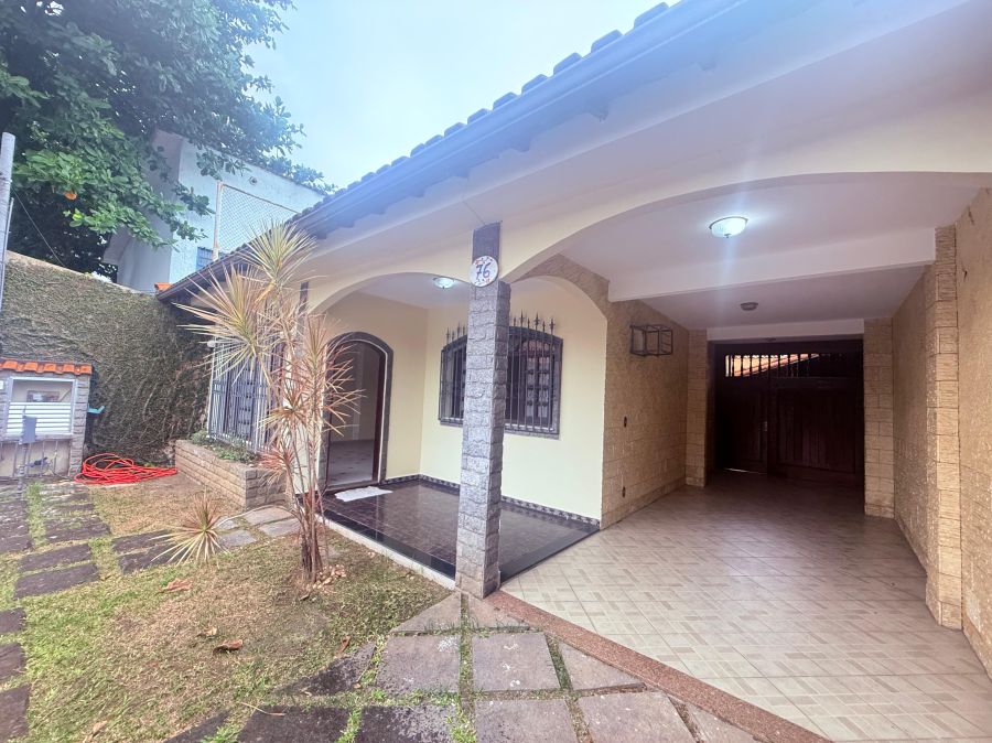 Casa - Aluguel - Vila Mury - Volta Redonda - RJ