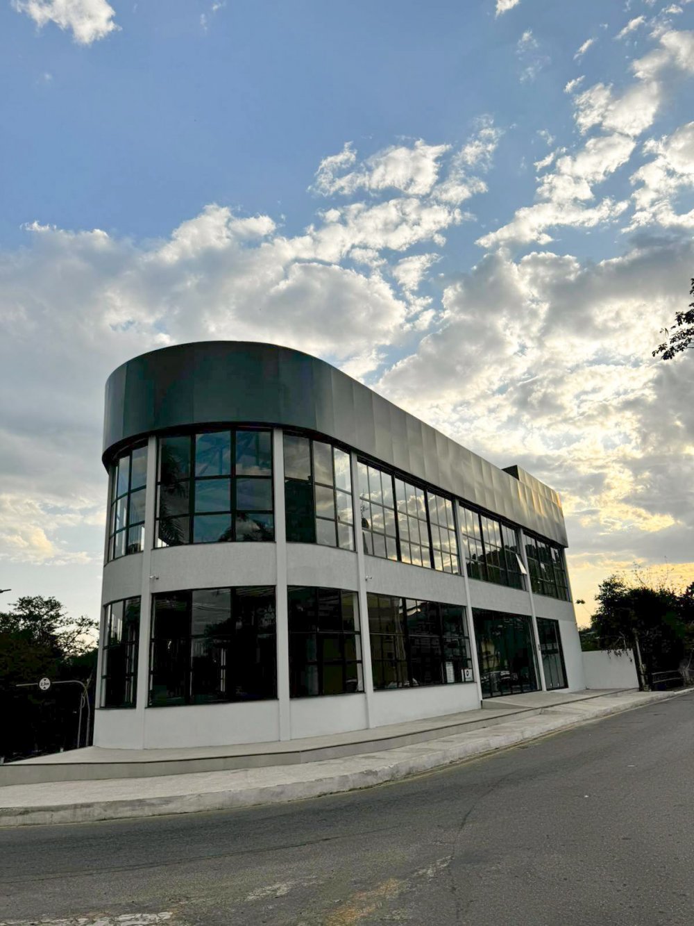 Prdio - Aluguel - Niteri - Volta Redonda - RJ